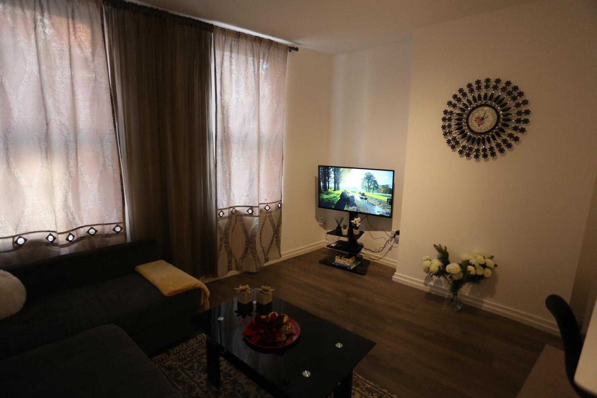 Luxury 1 Bedroom Flat In The Heart Of Wood Green Londres Quarto foto